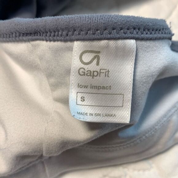 GapFit Low Impact Racerback Reversible Sports Bra Gray & White Small - Picture 2 of 5